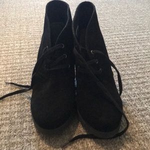 Women’s Boots with Heel